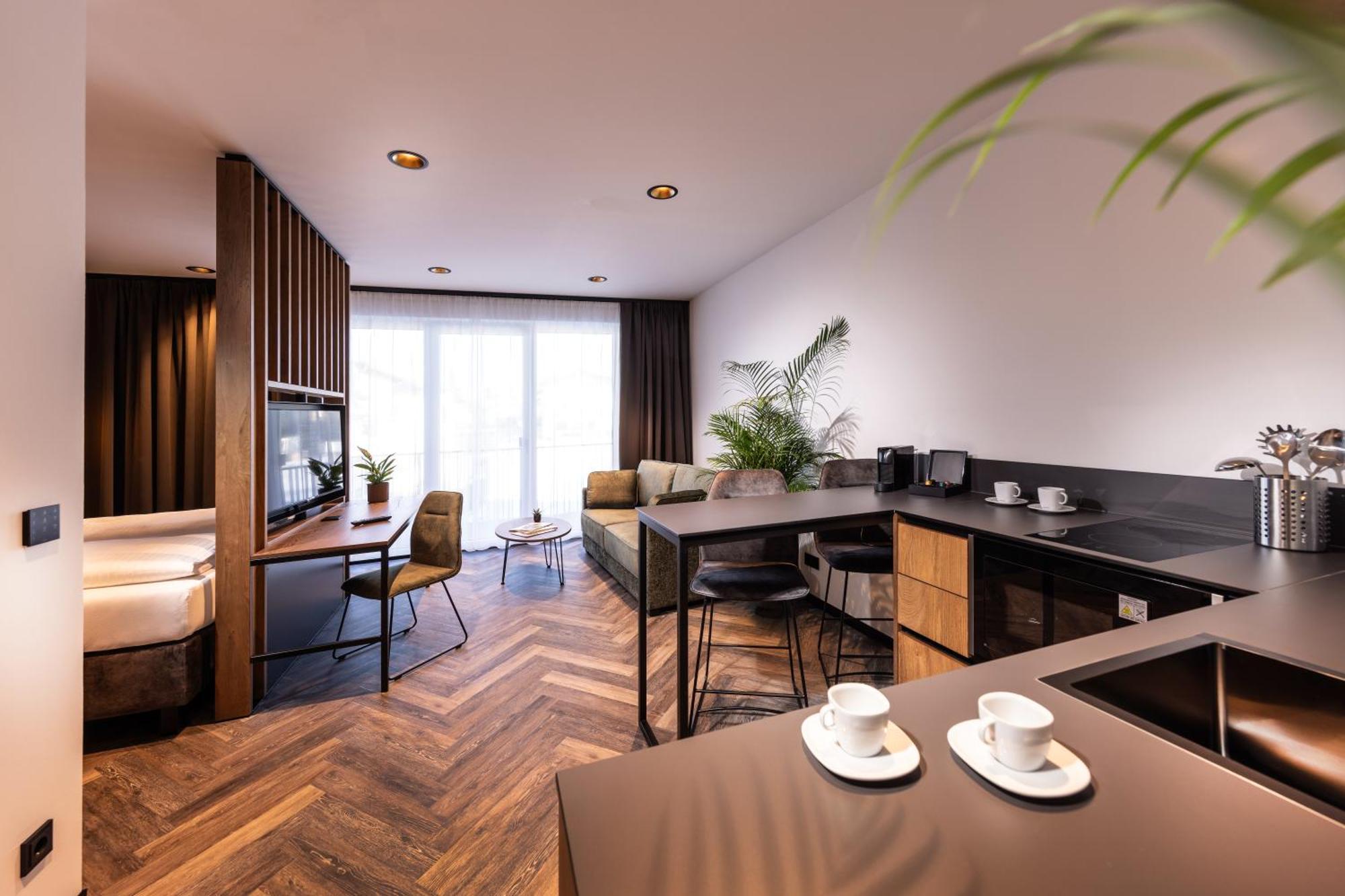 Zeit Und Raum Hotel - Self Check-In Eggelsberg Zewnętrze zdjęcie